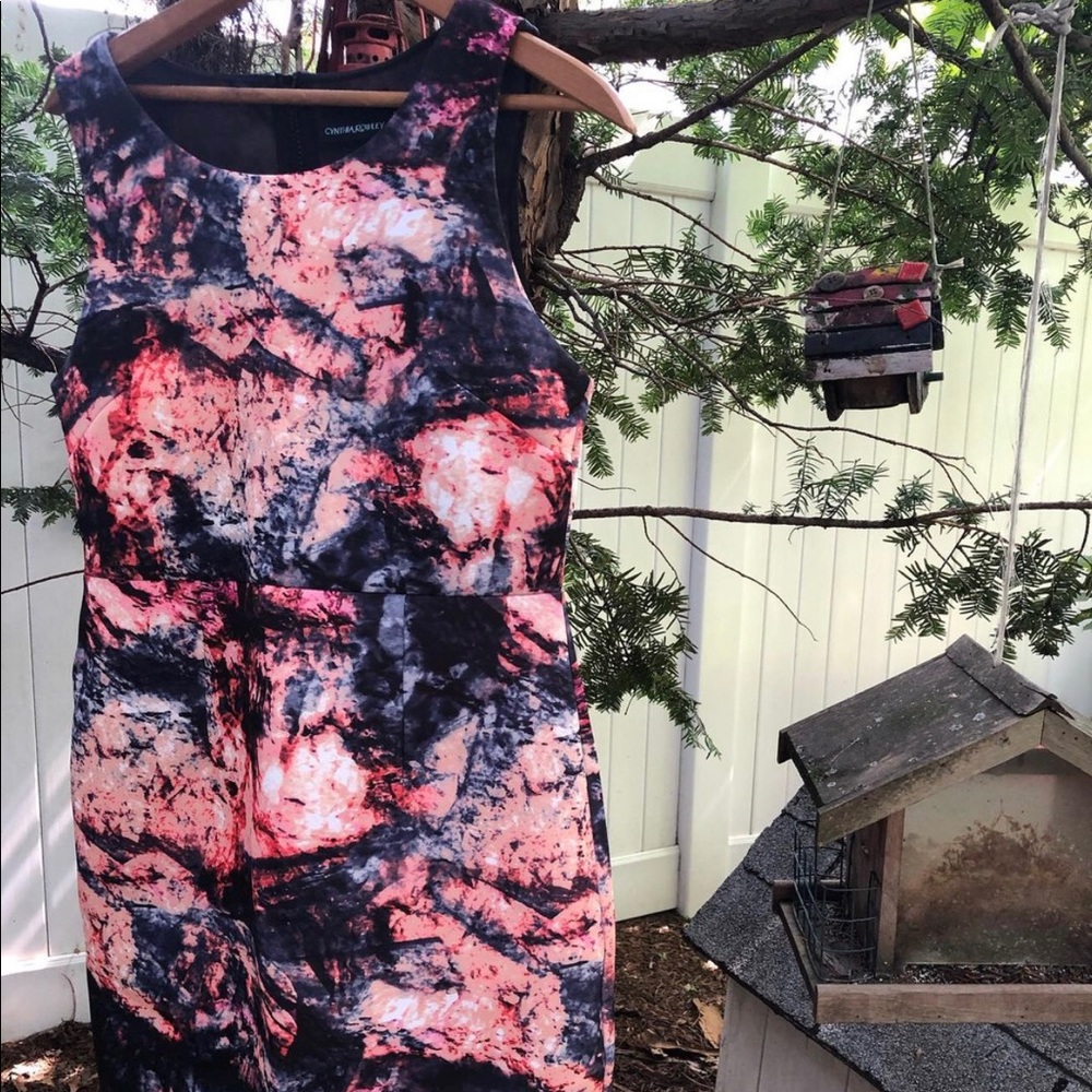 Cynthia Rowley size 8 colorful funky stretchy sleeveless dress 🤩 fun - Picture 1 of 3